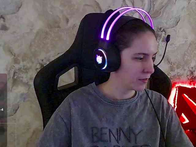 IrwiTomboy webcam