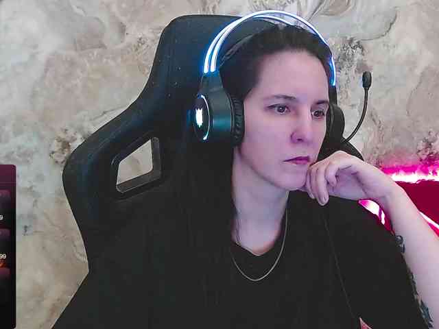 IrwiTomboy webcam