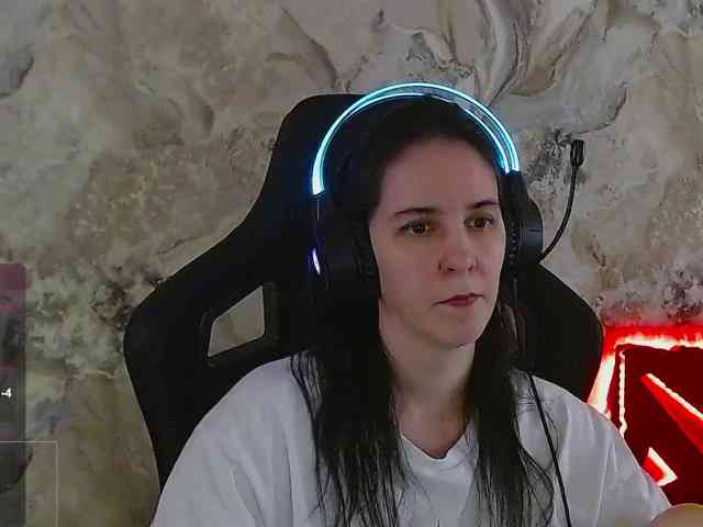 IrwiTomboy webcam