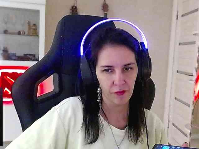 IrwiTomboy webcam