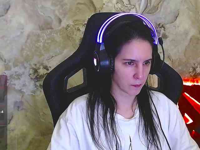 IrwiTomboy webcam