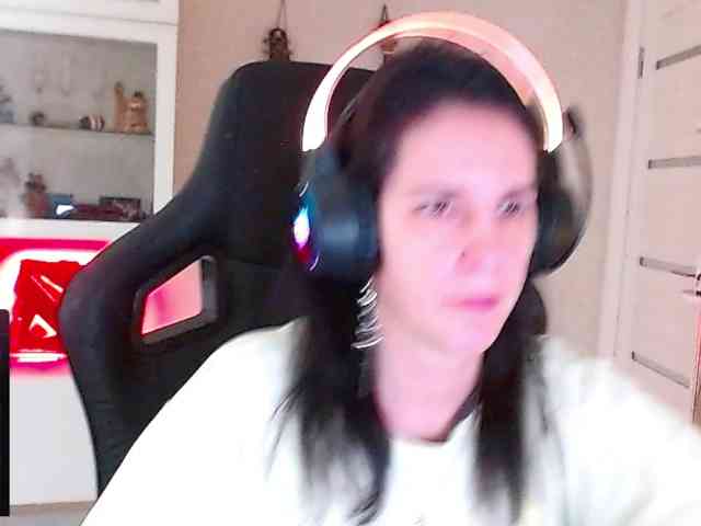 IrwiTomboy webcam
