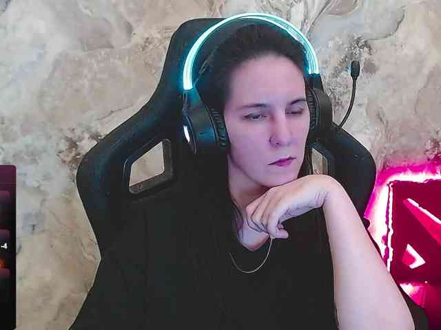 IrwiTomboy webcam