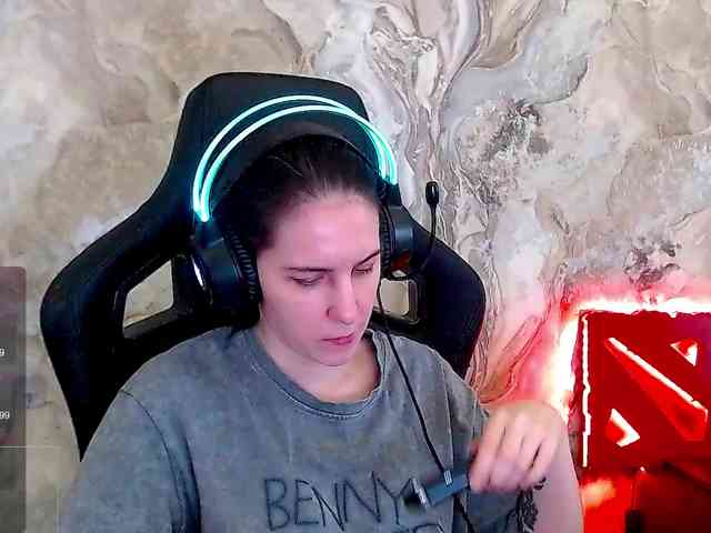 IrwiTomboy webcam
