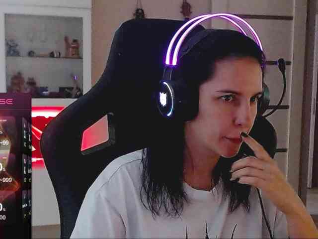 IrwiTomboy webcam