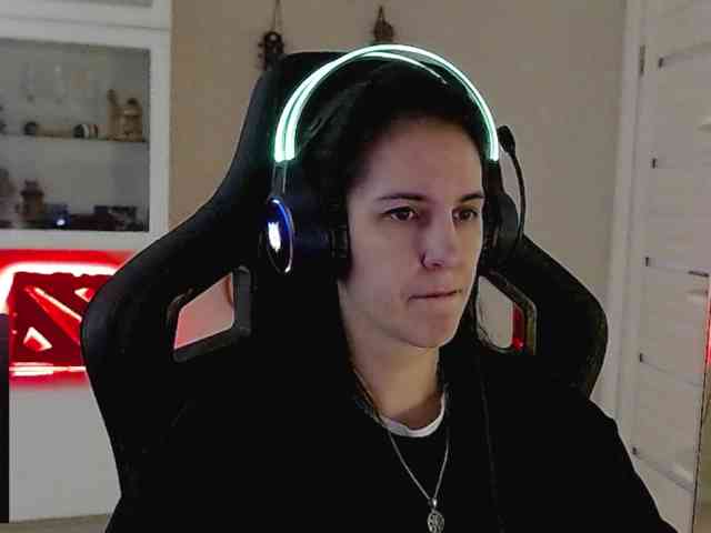 IrwiTomboy webcam