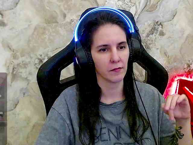 IrwiTomboy webcam