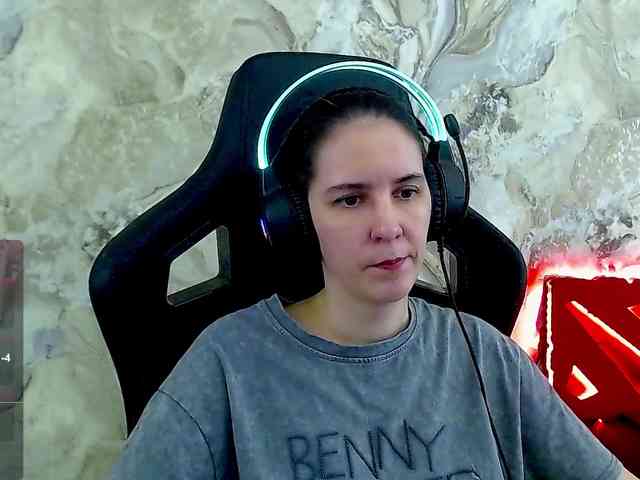 IrwiTomboy webcam