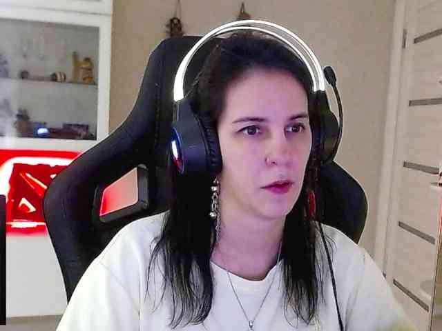 IrwiTomboy webcam