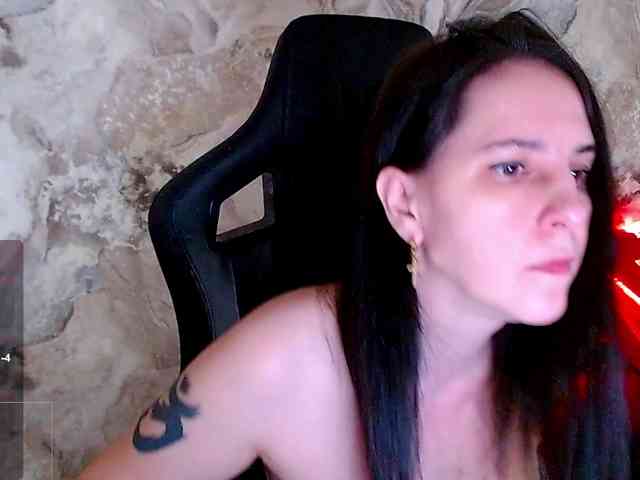 IrwiTomboy webcam