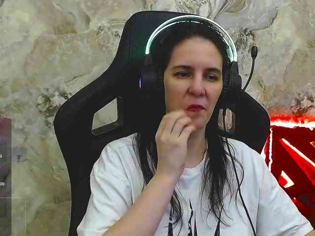 IrwiTomboy webcam