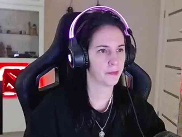 IrwiTomboy webcam