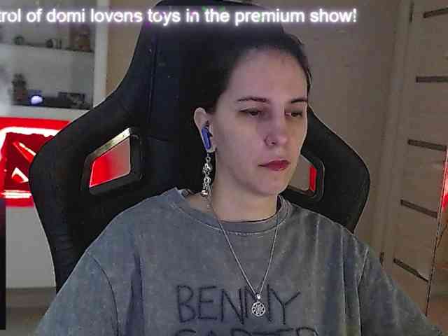 IrwiTomboy webcam