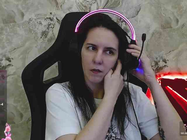 IrwiTomboy webcam