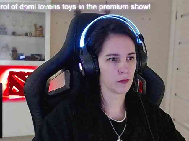 IrwiTomboy webcam