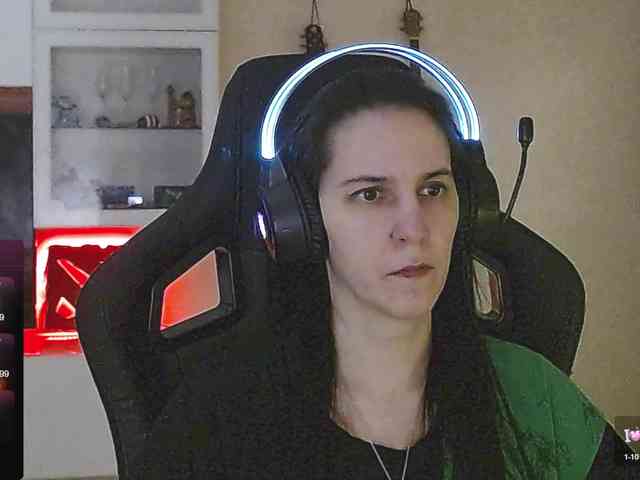 IrwiTomboy webcam
