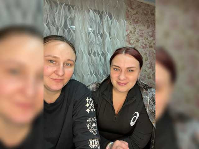 Olesya4515 live cam on BongaCams