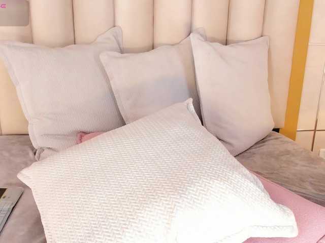 TahliaMoreau live cam on BongaCams