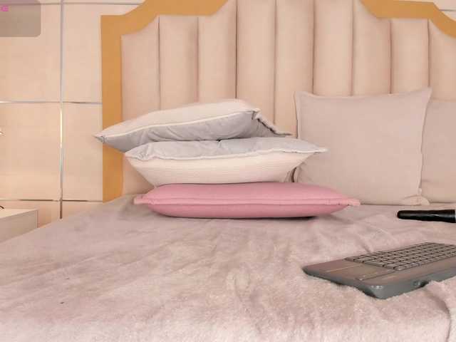 TahliaMoreau live webcam show