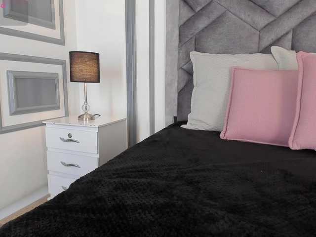 TahliaMoreau's BongaCams show and profile