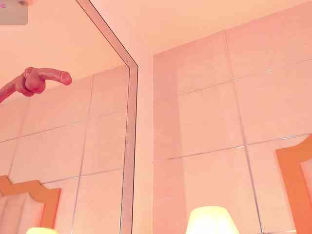 TahliaMoreau webcam