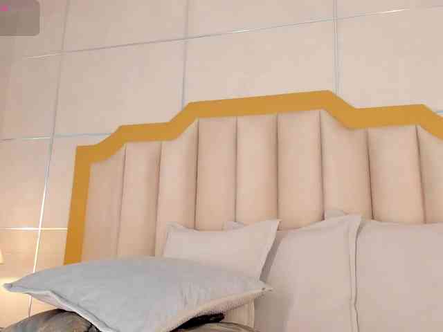 TahliaMoreau webcam