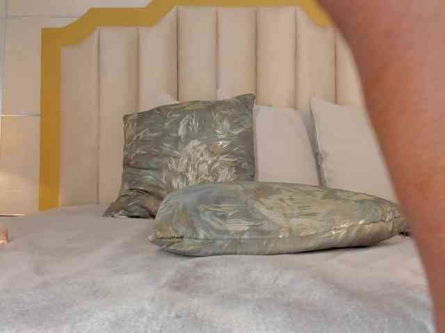 TahliaMoreau webcam
