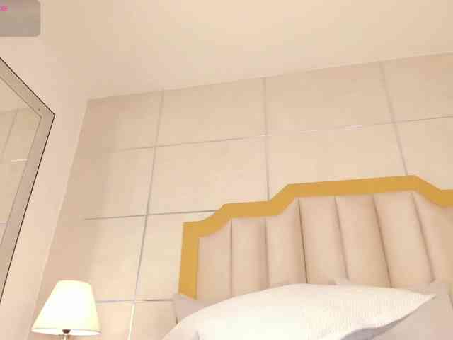 TahliaMoreau webcam