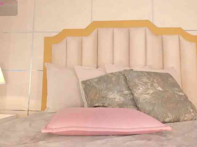 TahliaMoreau webcam
