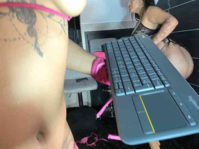 Hot-fetish69 webcam