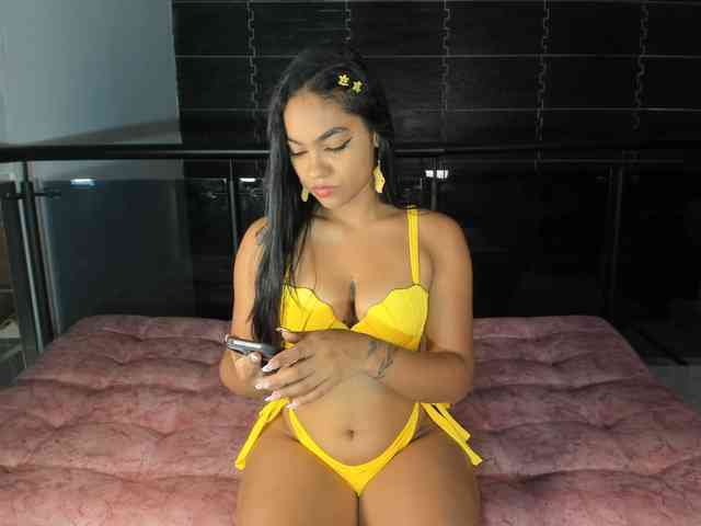 Hot-fetish69 webcam