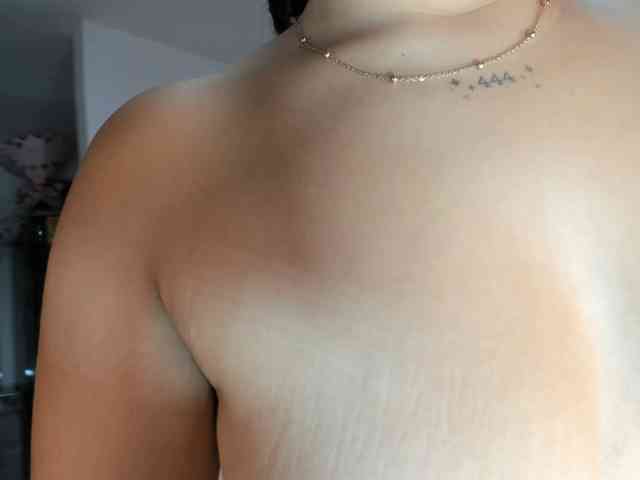 Model: Hot-fetish69