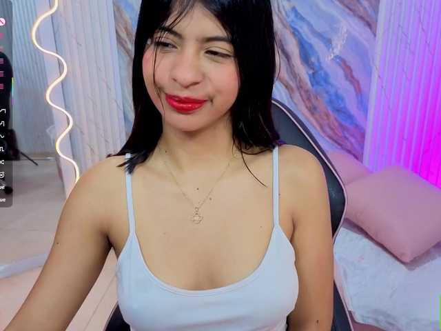 Sandyy-tay live cam on BongaCams