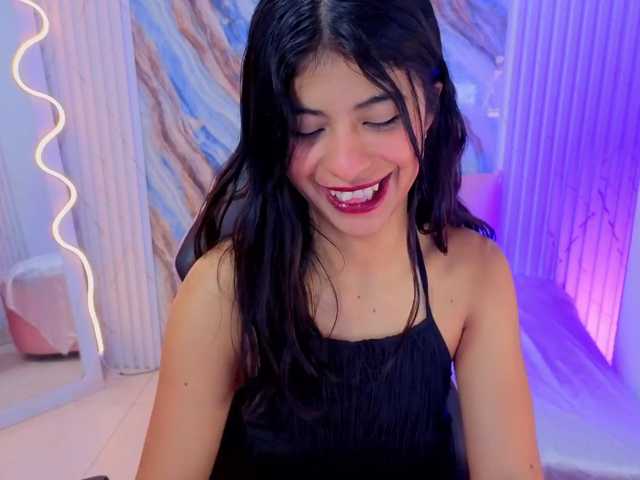 Sandyy-tay live cam on BongaCams