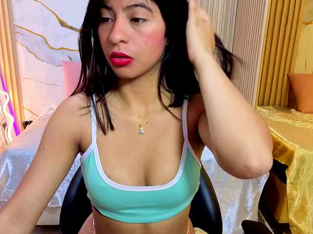 Sandyy-tay live cam on BongaCams