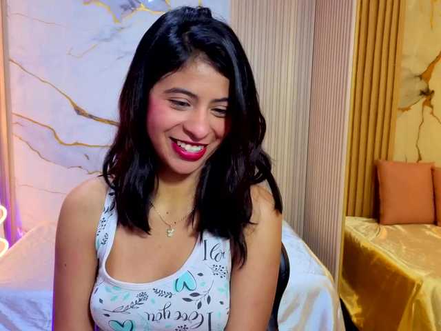 Sandyy-tay live cam on BongaCams