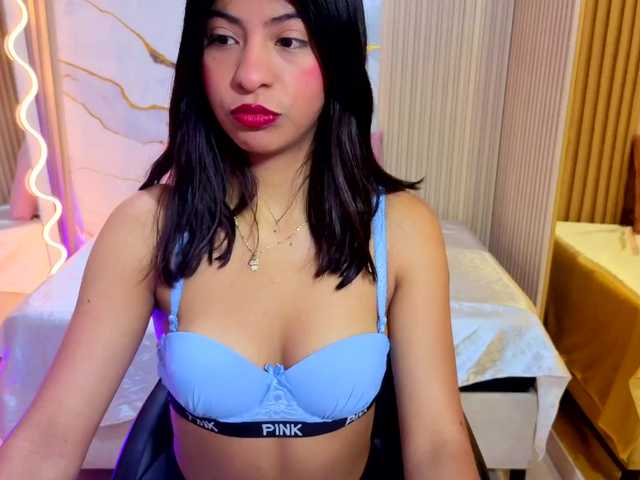 Sandyy-tay live cam on BongaCams