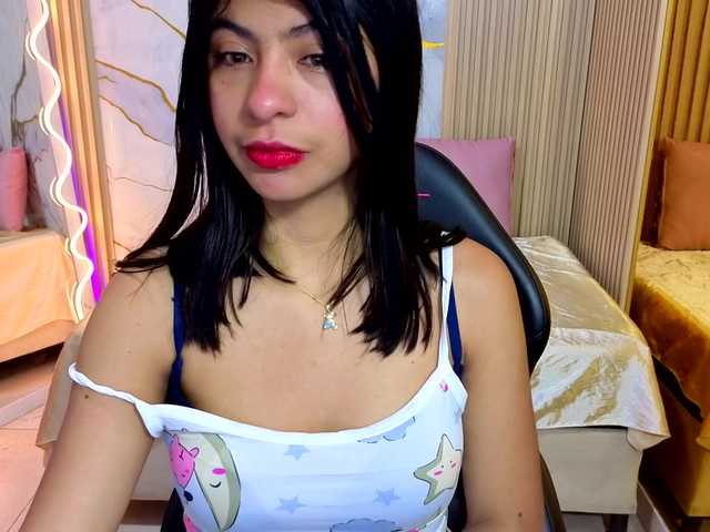 Sandyy-tay live cam on BongaCams