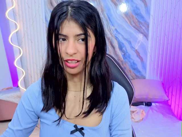Sandyy-tay live cam on BongaCams