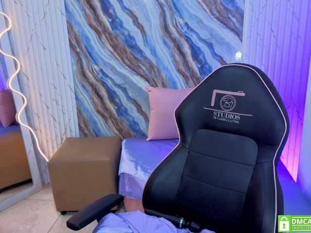 Sandyy-tay live cam on BongaCams