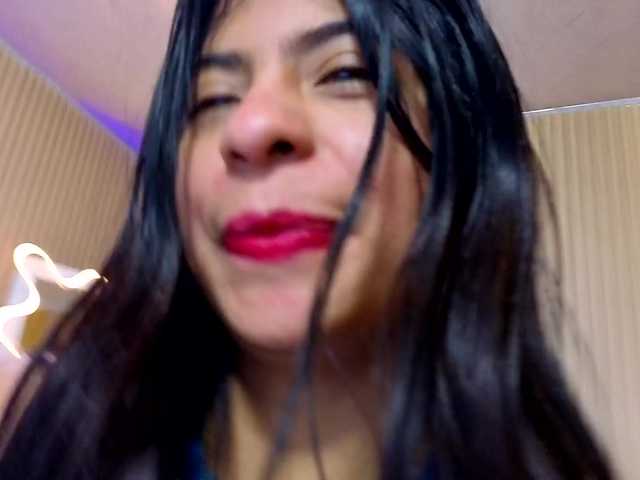 Sandyy-tay live cam on BongaCams