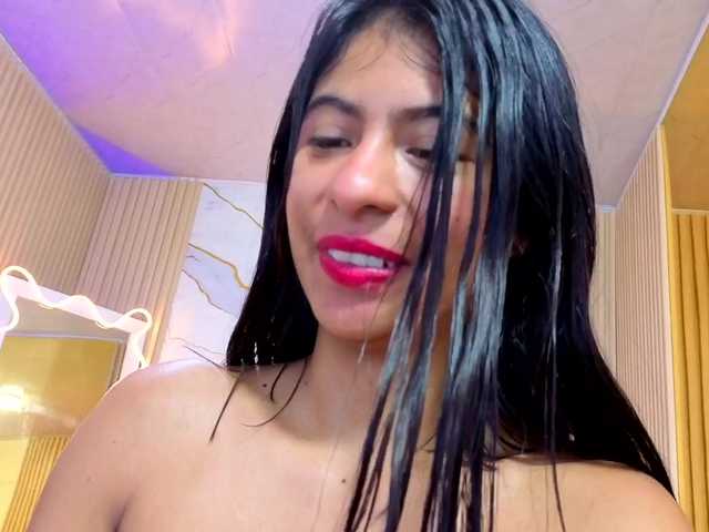 Sandyy-tay live cam on BongaCams