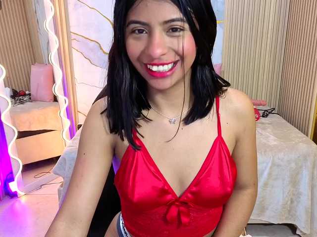 Sandyy-tay live cam on BongaCams
