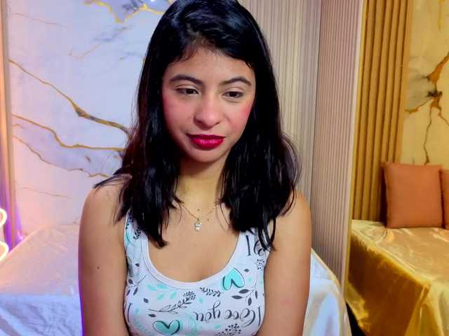 Sandyy-tay live cam on BongaCams