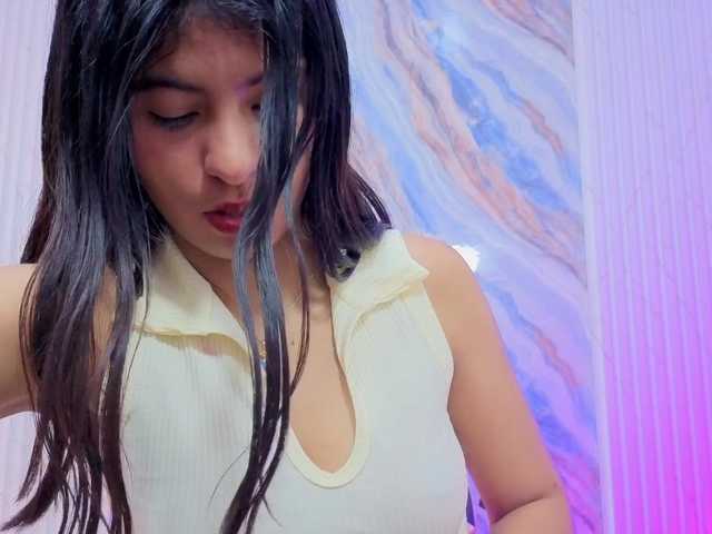 Sandyy-tay live cam on BongaCams
