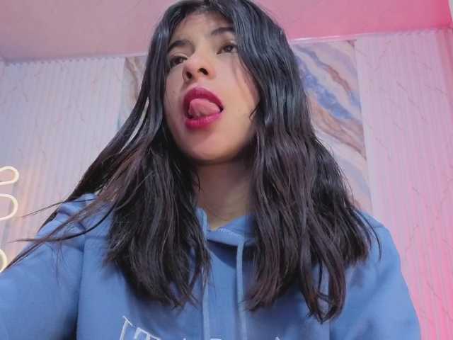 Sandyy-tay live cam on BongaCams