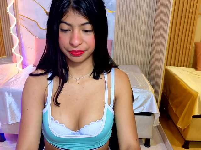 Sandyy-tay live cam on BongaCams