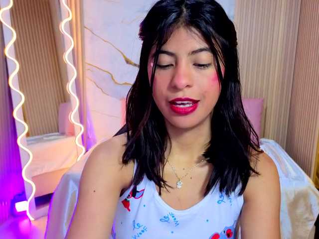 Sandyy-tay live cam on BongaCams