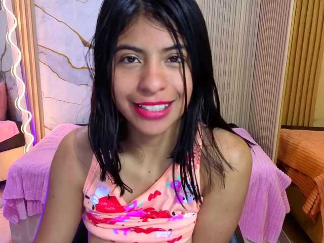 Sandyy-tay live cam on BongaCams