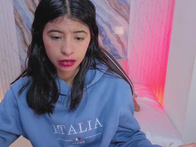 Sandyy-tay live cam on BongaCams